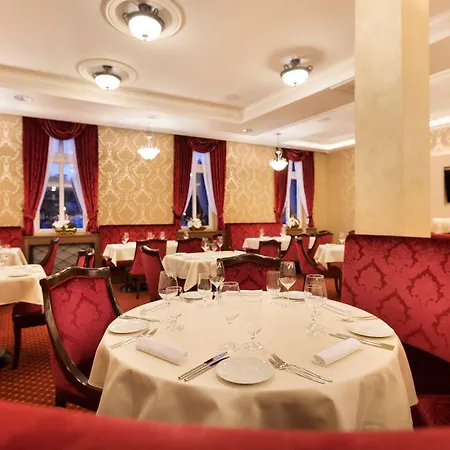 Hotell Dvorana Karlovy Vary