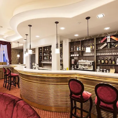 Hotell Dvorana Karlovy Vary